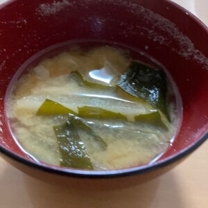 昆布茶deお味噌汁 レシピ 作り方 By Aoi 楽天レシピ 昆布茶deお味噌汁 レシピ 作り方 By Aoi 楽天レシピ